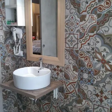 Garbini Fiera Apartment *